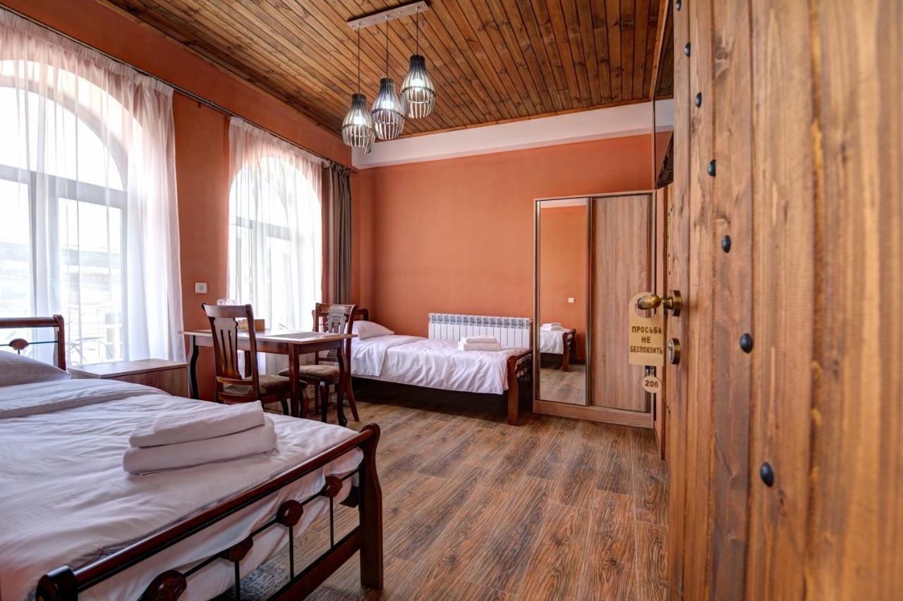 Hotel Sesil Gyumri Exterior foto
